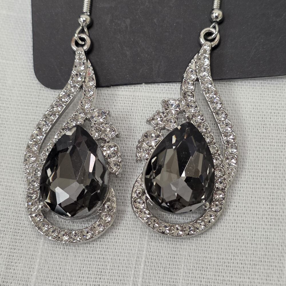 Paparazzi Black Teardrop Crystal Rhinestone Earrings Silver Tone Dangle Glam NWT